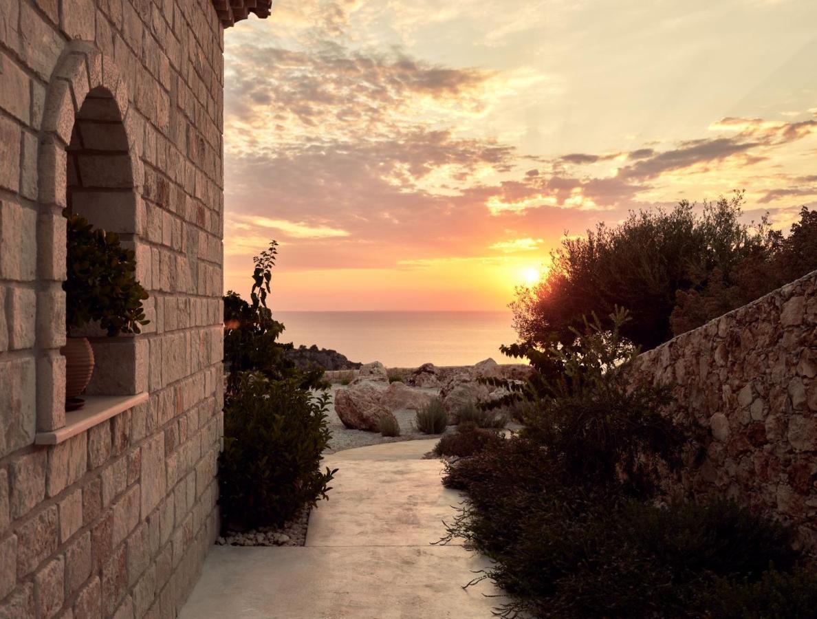 Rebek Luxury Villas & Suites Ayos Nikolaos Dış mekan fotoğraf